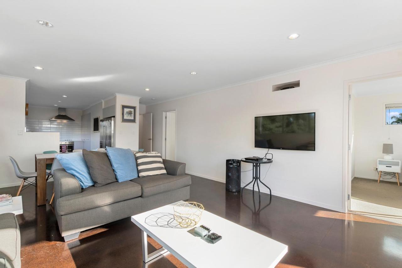 The Nautical Bach - Mangawhai Heads Holiday Home Exterior photo