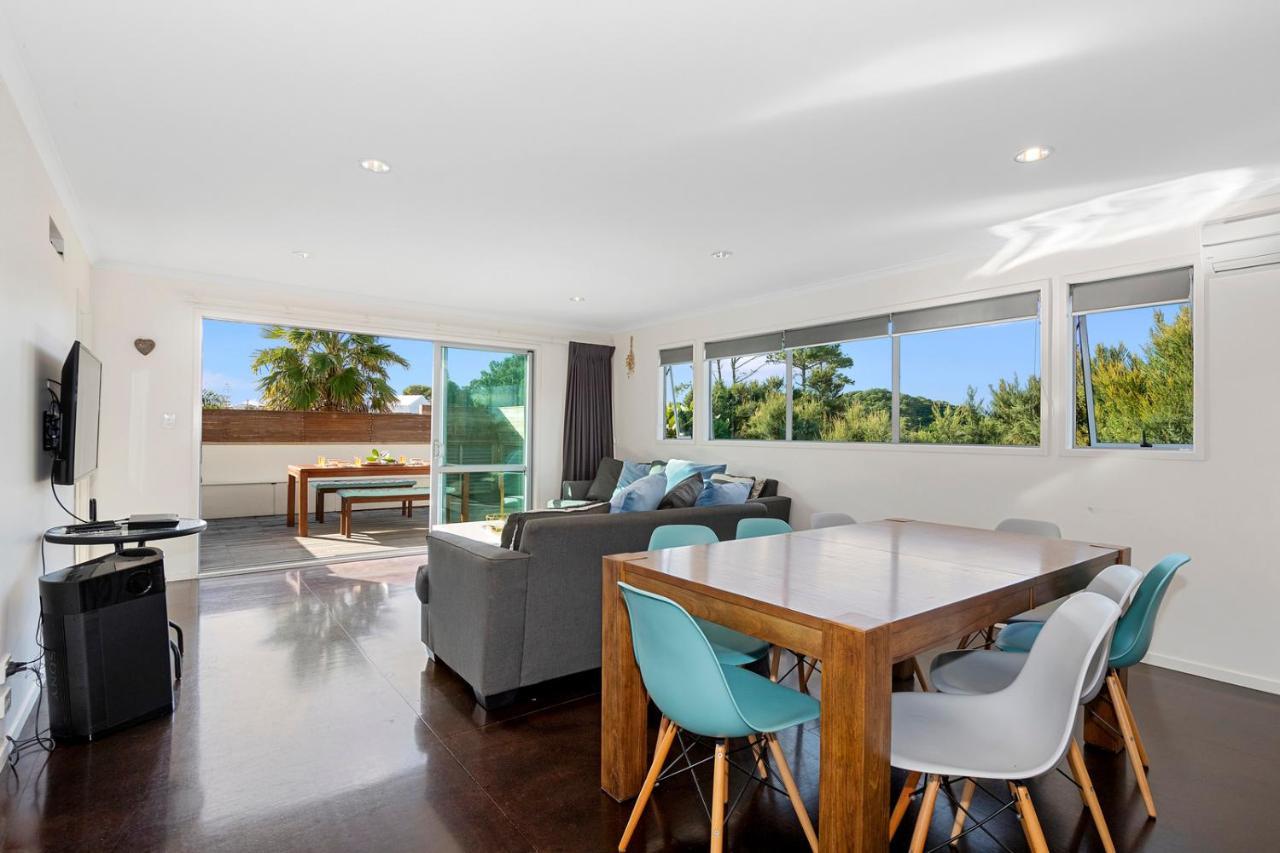 The Nautical Bach - Mangawhai Heads Holiday Home Exterior photo