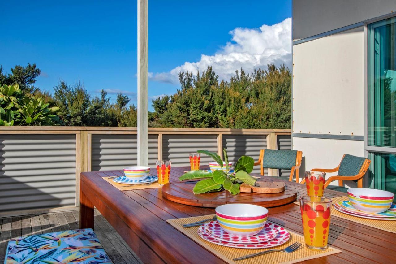 The Nautical Bach - Mangawhai Heads Holiday Home Exterior photo